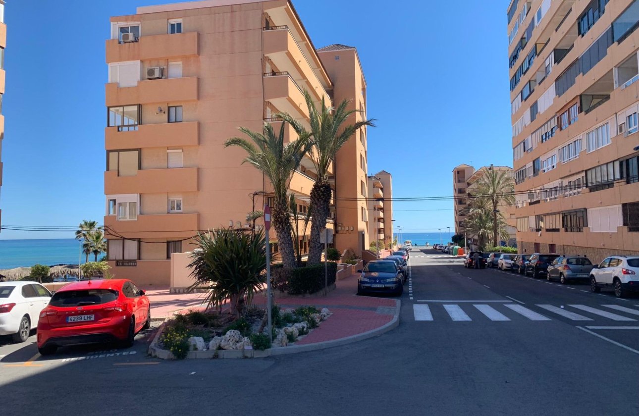 Revente - Appartement -
Torrevieja - Cabo Cervera