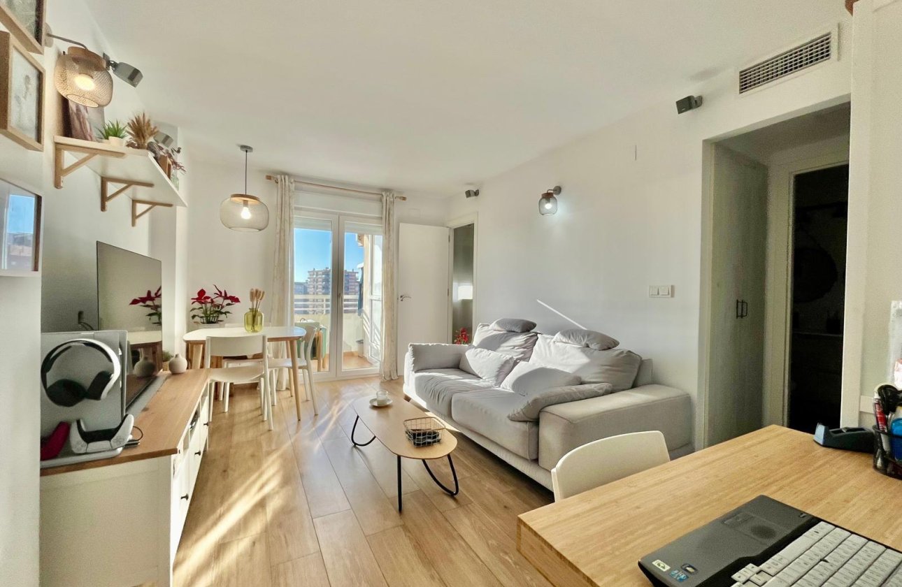 Revente - Appartement -
Torrevieja - Calas Blanca