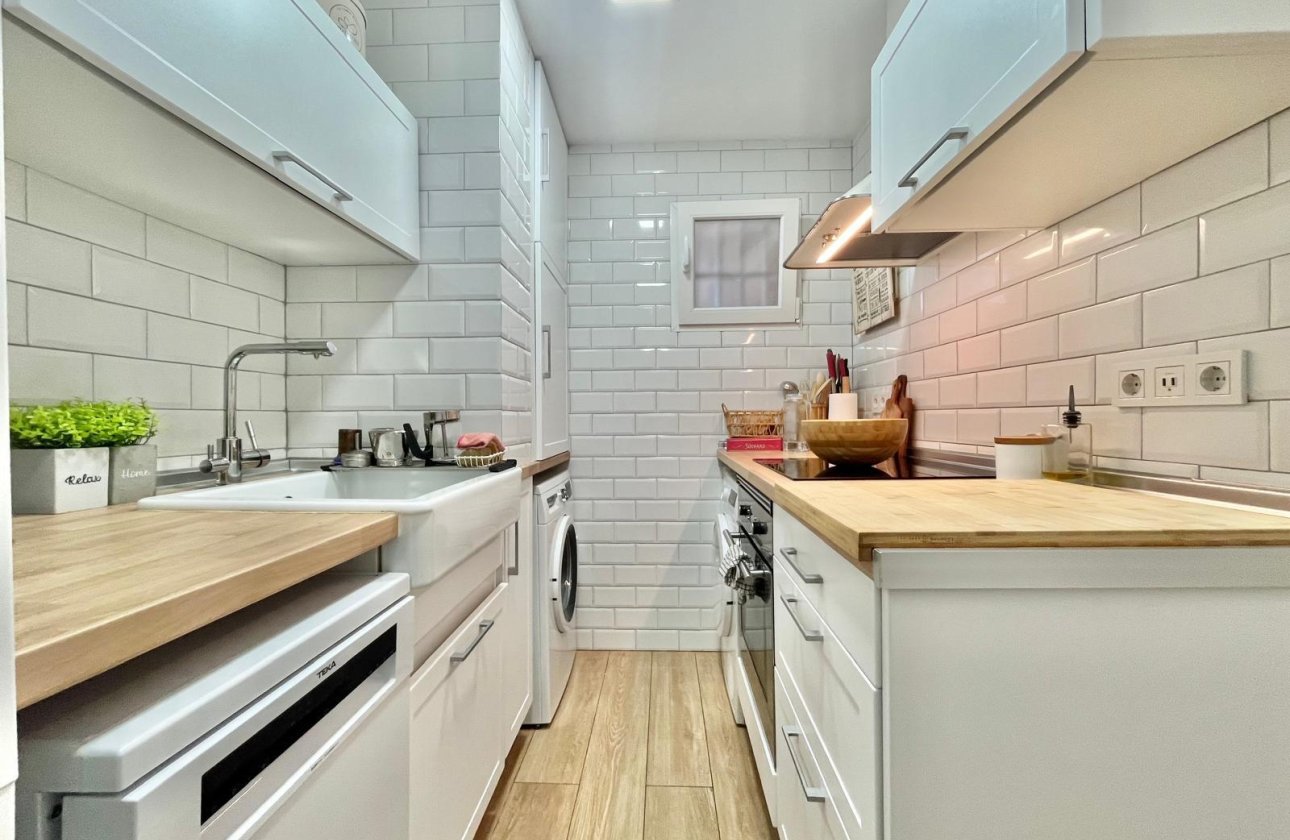 Revente - Appartement -
Torrevieja - Calas Blanca