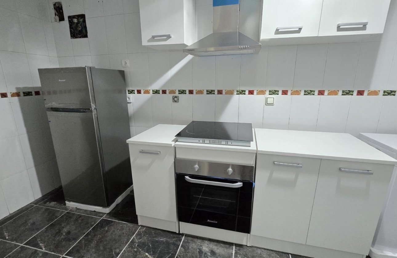 Revente - Appartement -
Torrevieja - Centro - Muelle Pesquero