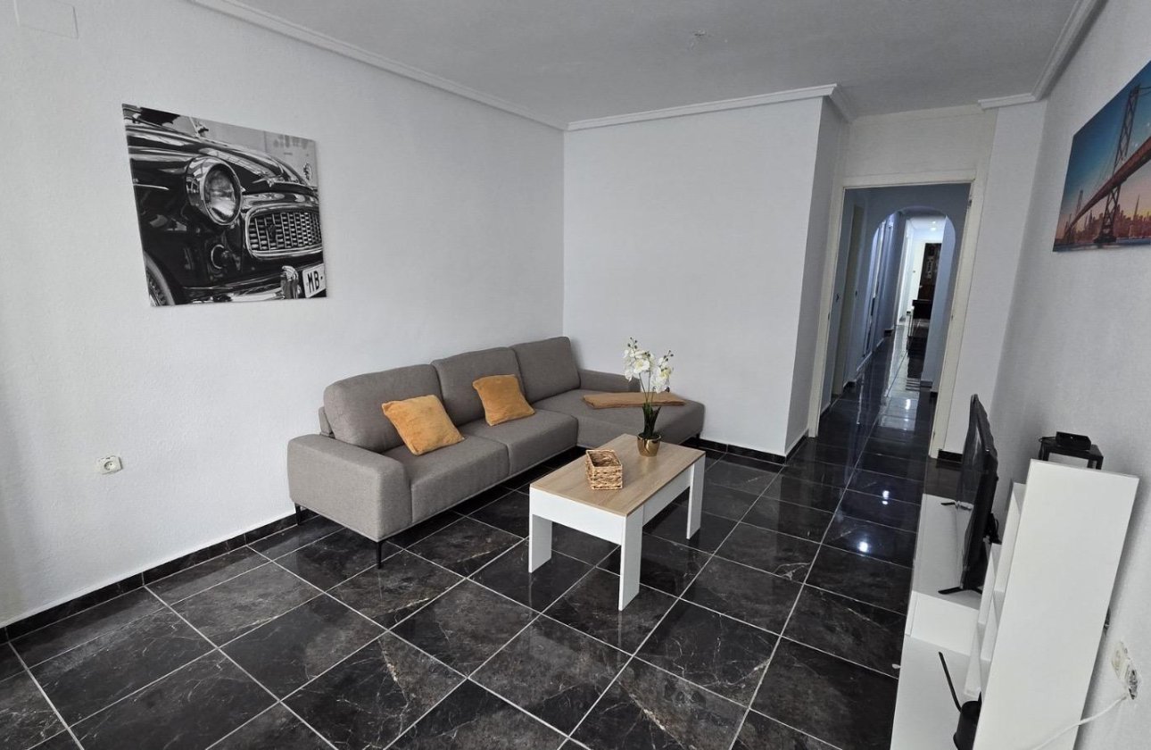 Revente - Appartement -
Torrevieja - Centro - Muelle Pesquero