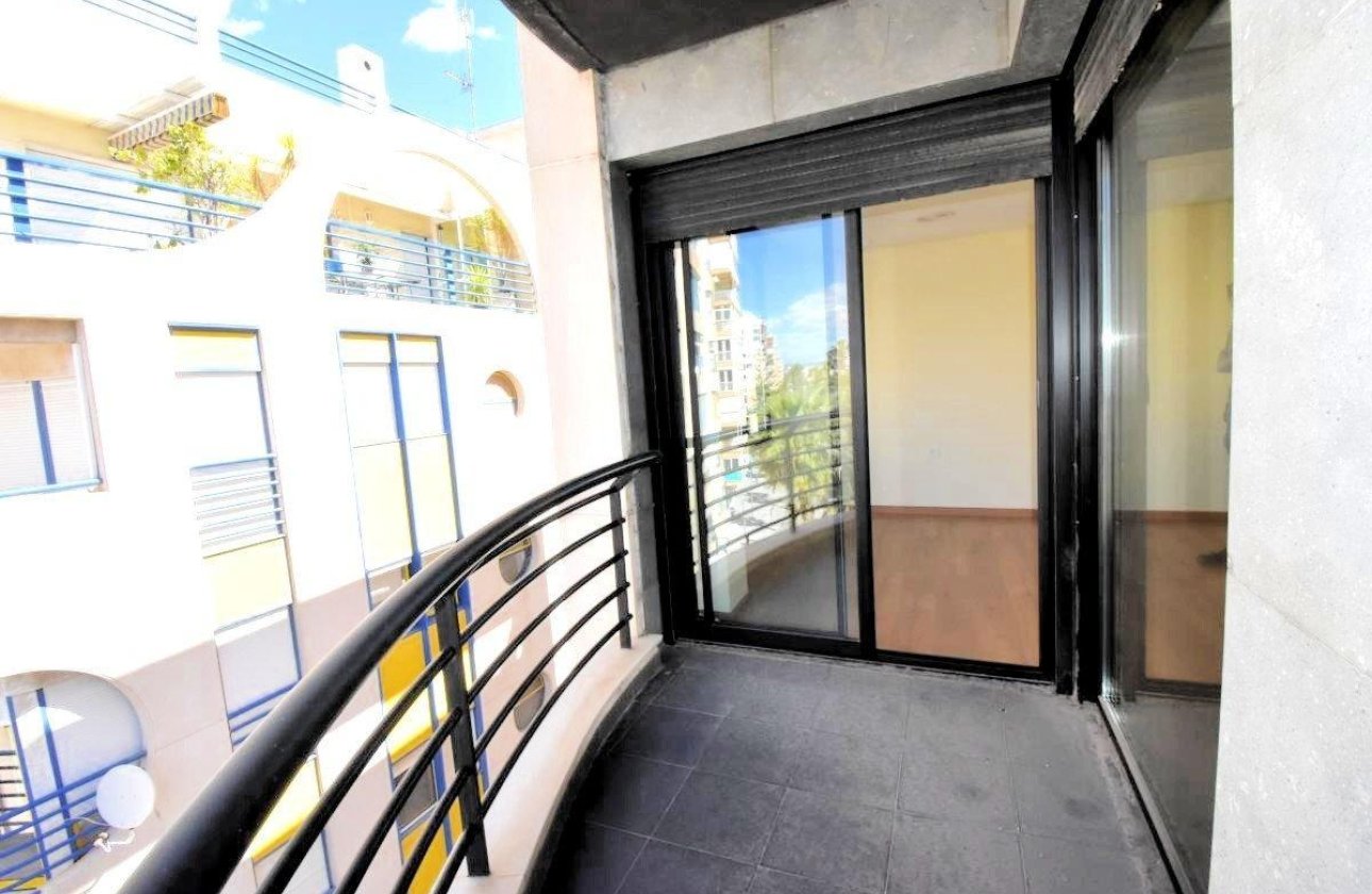 Revente - Appartement -
Torrevieja - Centro - Muelle Pesquero