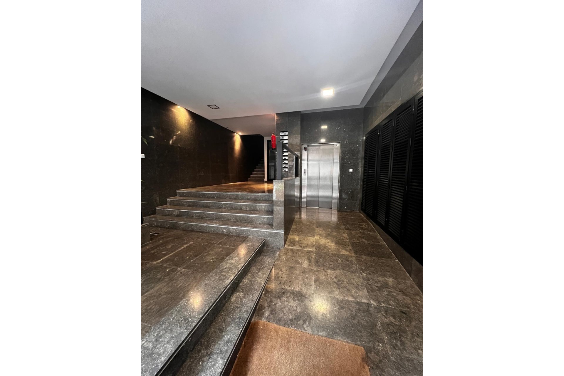 Revente - Appartement -
Torrevieja - Centro - Muelle Pesquero