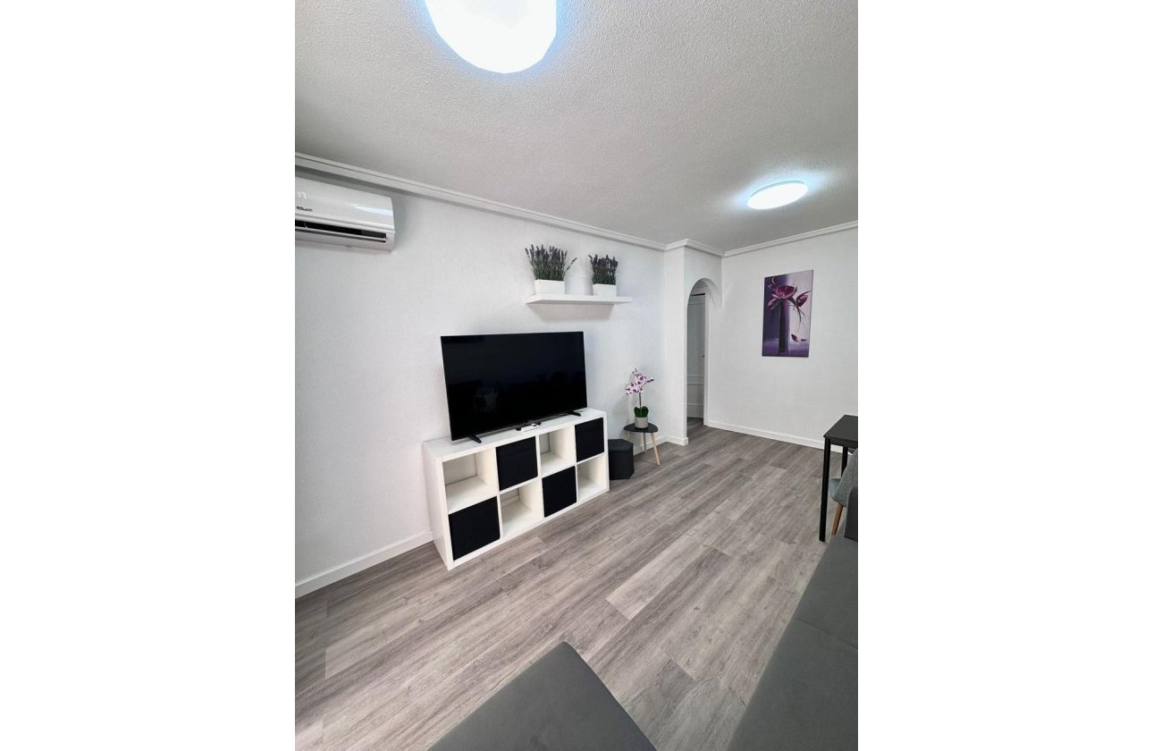 Revente - Appartement -
Torrevieja - Centro - Muelle Pesquero