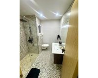Revente - Appartement -
Torrevieja - Centro - Muelle Pesquero