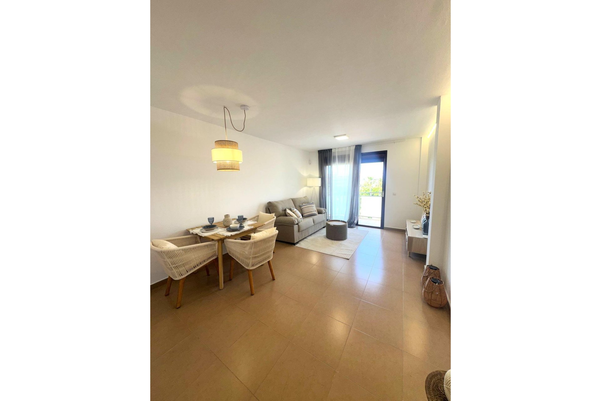 Revente - Appartement -
Torrevieja - Centro - Muelle Pesquero