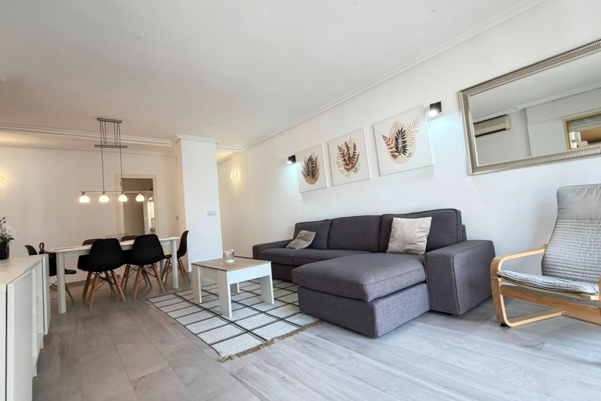 Revente - Appartement -
Torrevieja - Centro - Muelle Pesquero