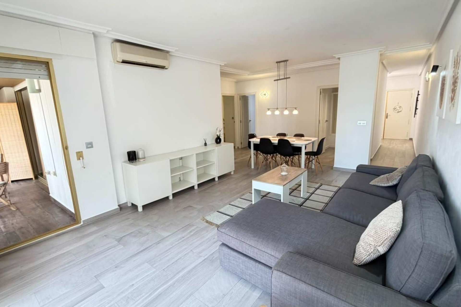 Revente - Appartement -
Torrevieja - Centro - Muelle Pesquero