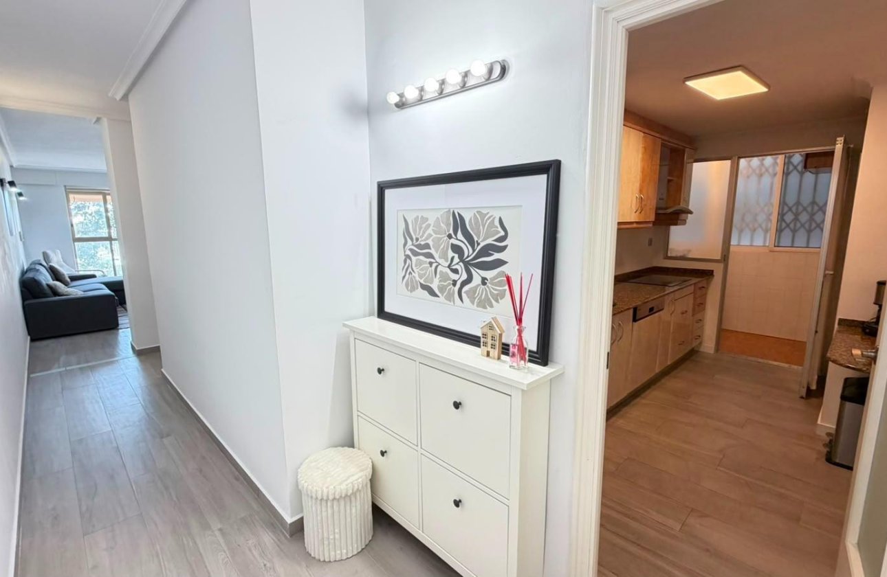 Revente - Appartement -
Torrevieja - Centro - Muelle Pesquero