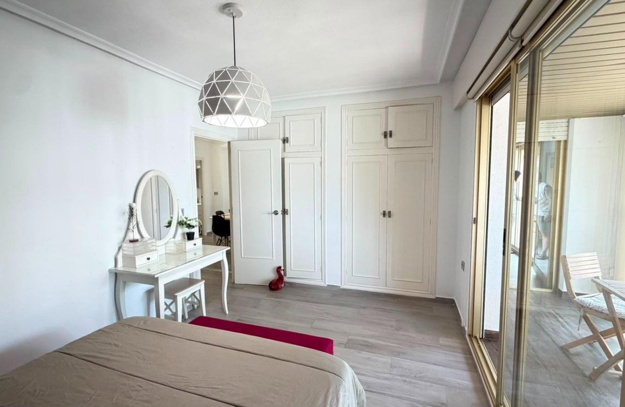 Revente - Appartement -
Torrevieja - Centro - Muelle Pesquero