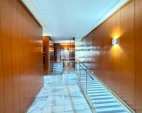 Revente - Appartement -
Torrevieja - Centro - Muelle Pesquero