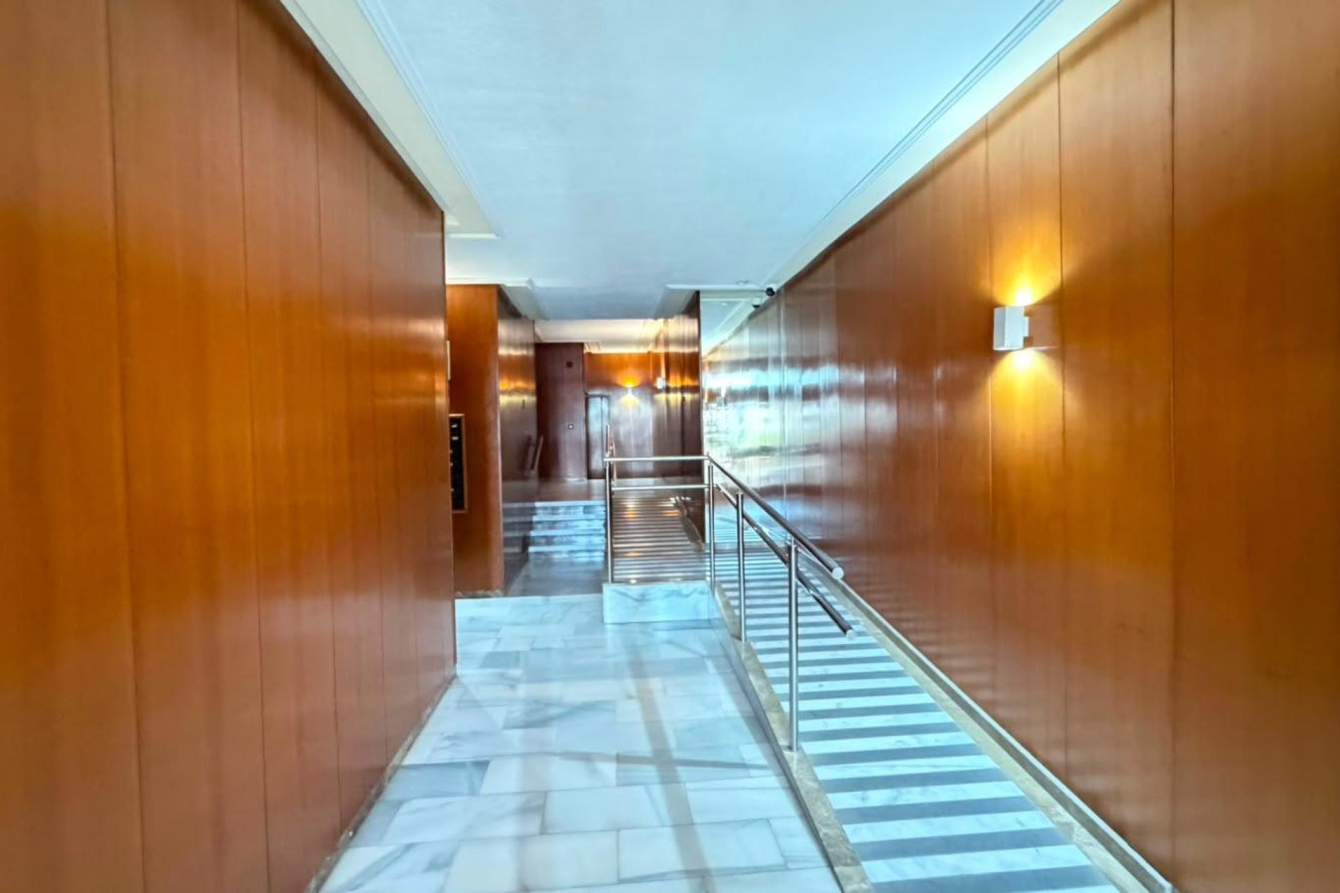Revente - Appartement -
Torrevieja - Centro - Muelle Pesquero