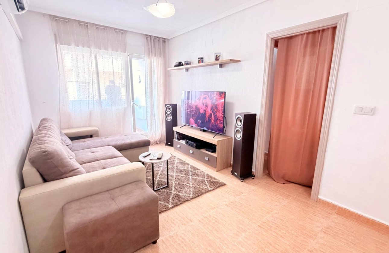 Revente - Appartement -
Torrevieja - Centro - Muelle Pesquero