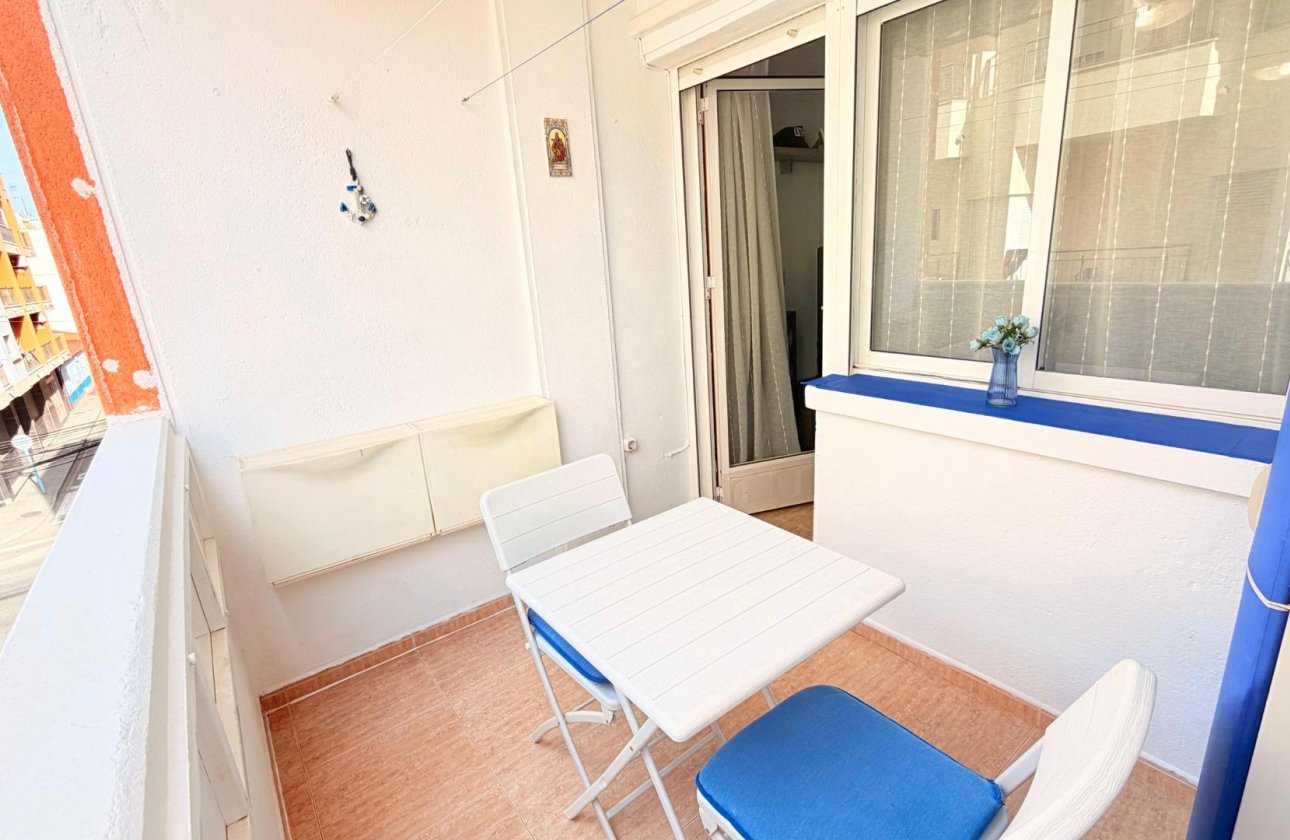 Revente - Appartement -
Torrevieja - Centro - Muelle Pesquero