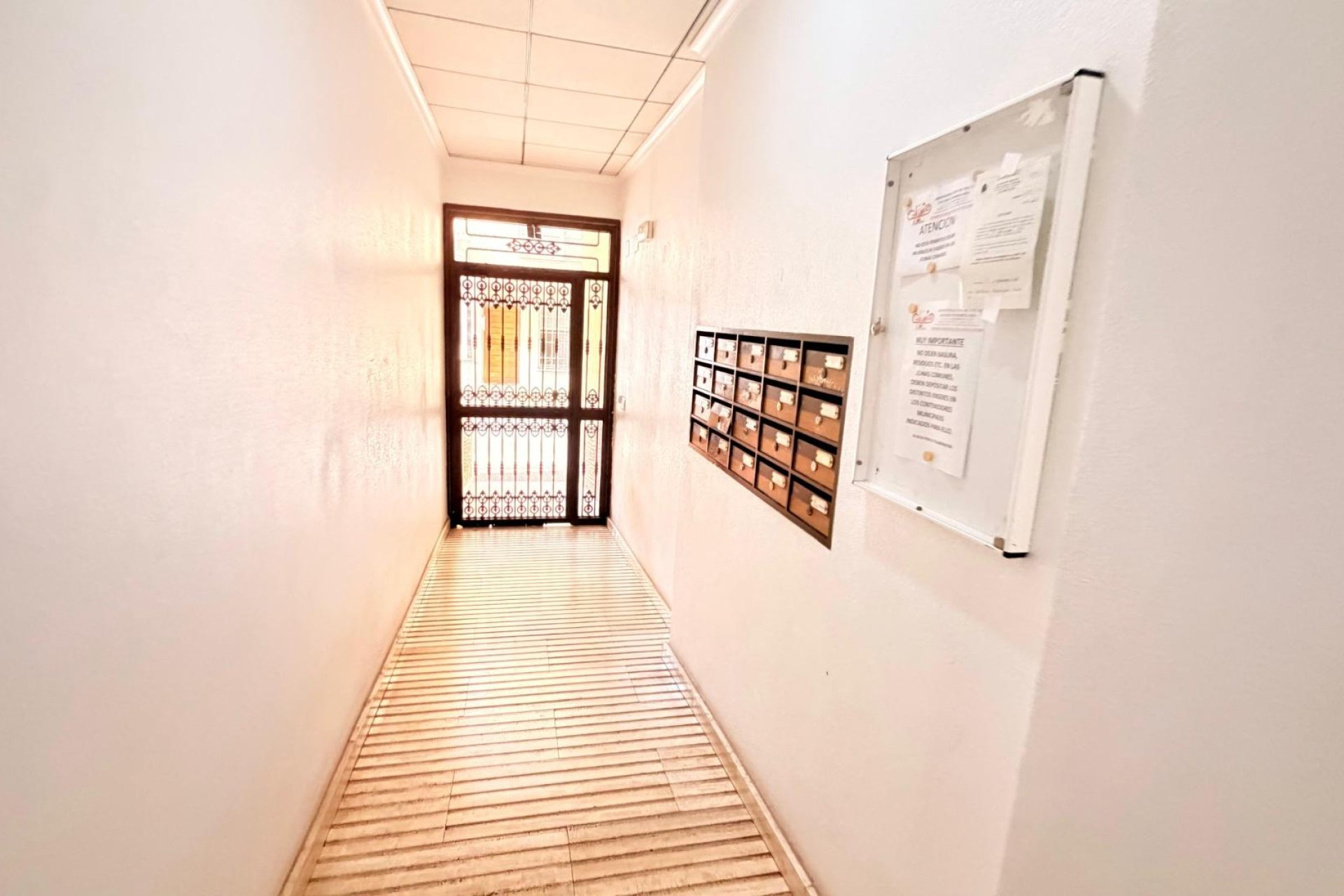 Revente - Appartement -
Torrevieja - Centro - Muelle Pesquero