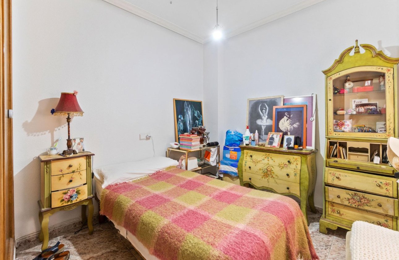 Revente - Appartement -
Torrevieja - Centro