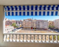 Revente - Appartement -
Torrevieja - Centro