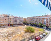 Revente - Appartement -
Torrevieja - Centro