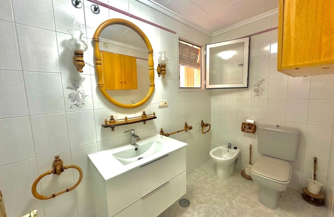 Revente - Appartement -
Torrevieja - Centro