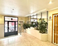 Revente - Appartement -
Torrevieja - Centro