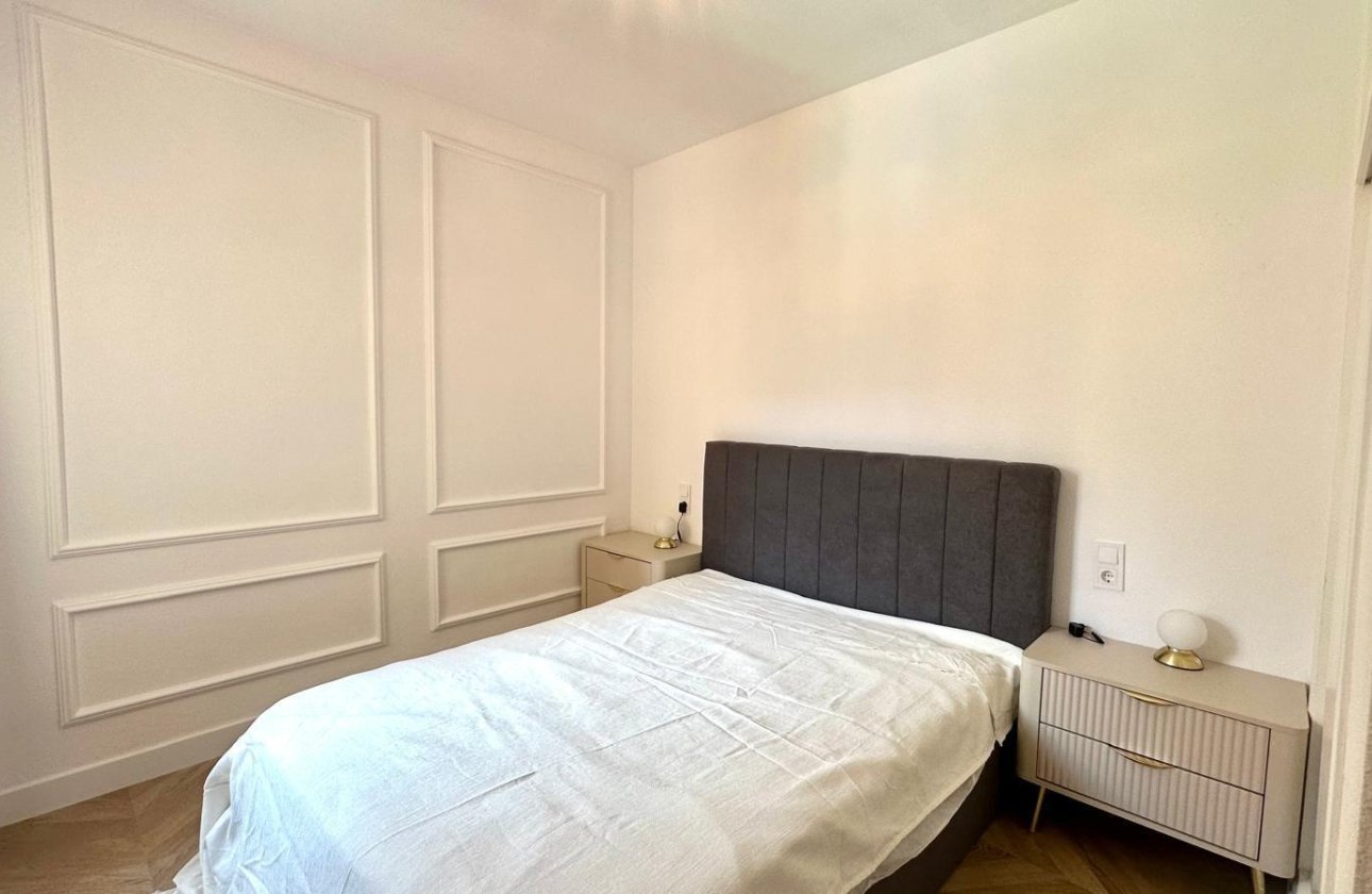 Revente - Appartement -
Torrevieja - Centro