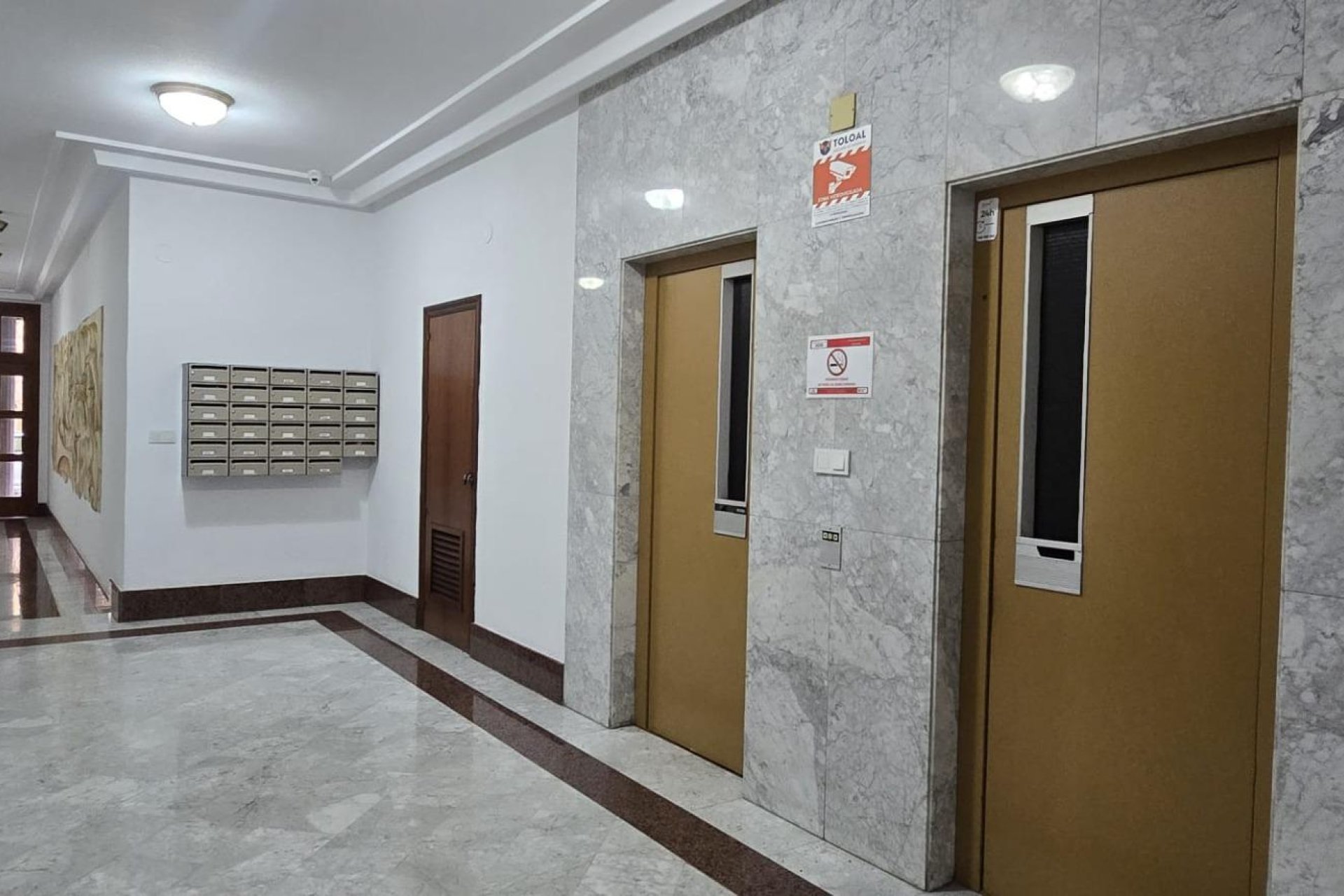 Revente - Appartement -
Torrevieja - Centro