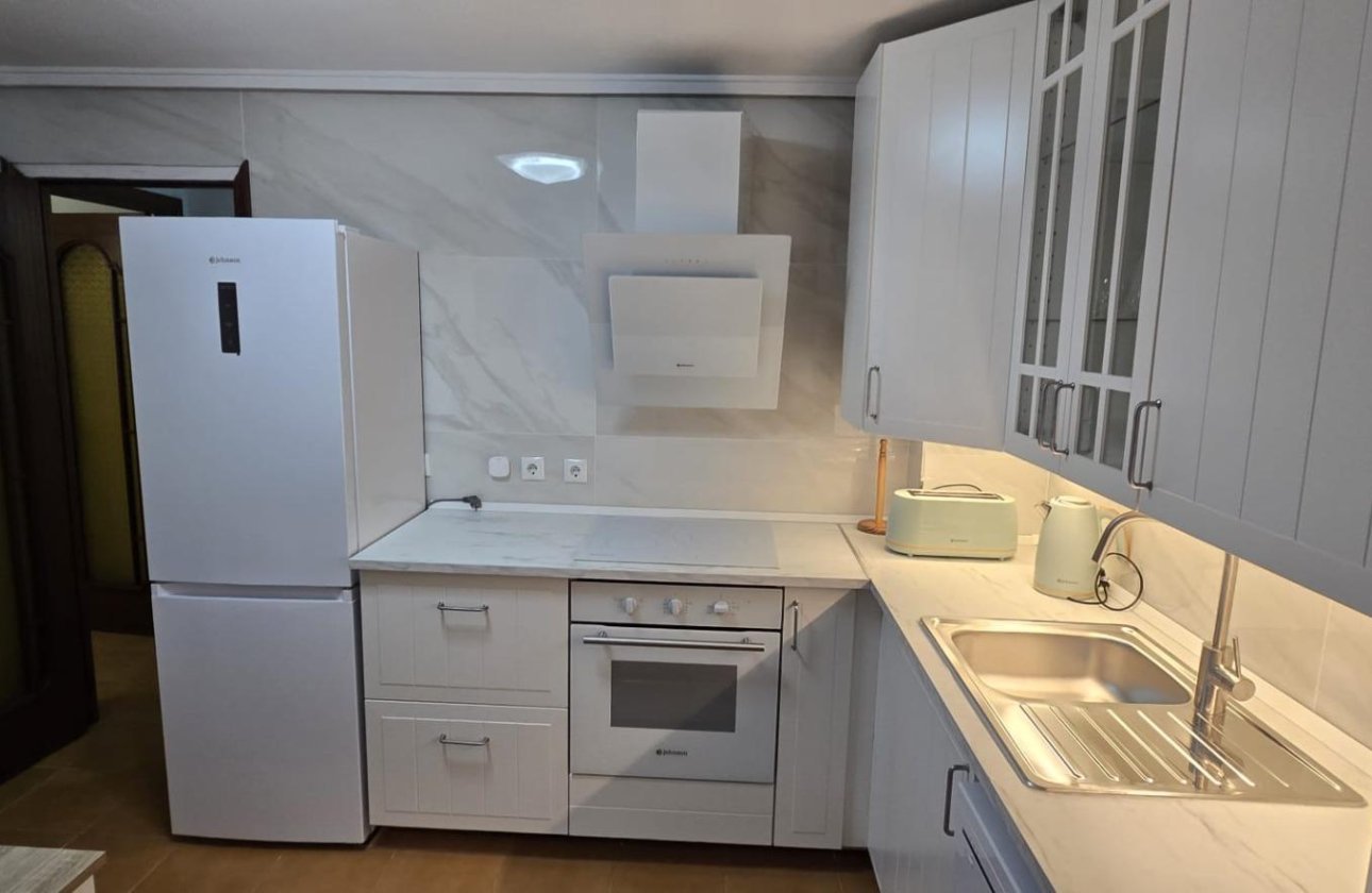 Revente - Appartement -
Torrevieja - Centro