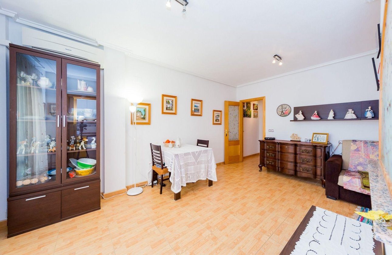 Revente - Appartement -
Torrevieja - Centro