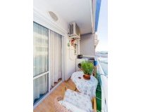 Revente - Appartement -
Torrevieja - Centro