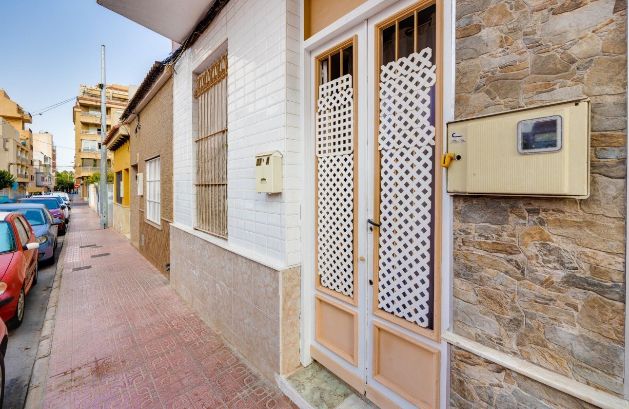 Revente - Appartement -
Torrevieja - Centro