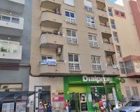 Revente - Appartement -
Torrevieja - Centro