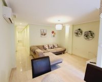 Revente - Appartement -
Torrevieja - Centro