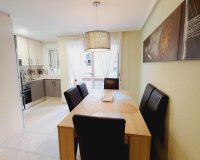 Revente - Appartement -
Torrevieja - Centro