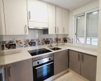 Revente - Appartement -
Torrevieja - Centro