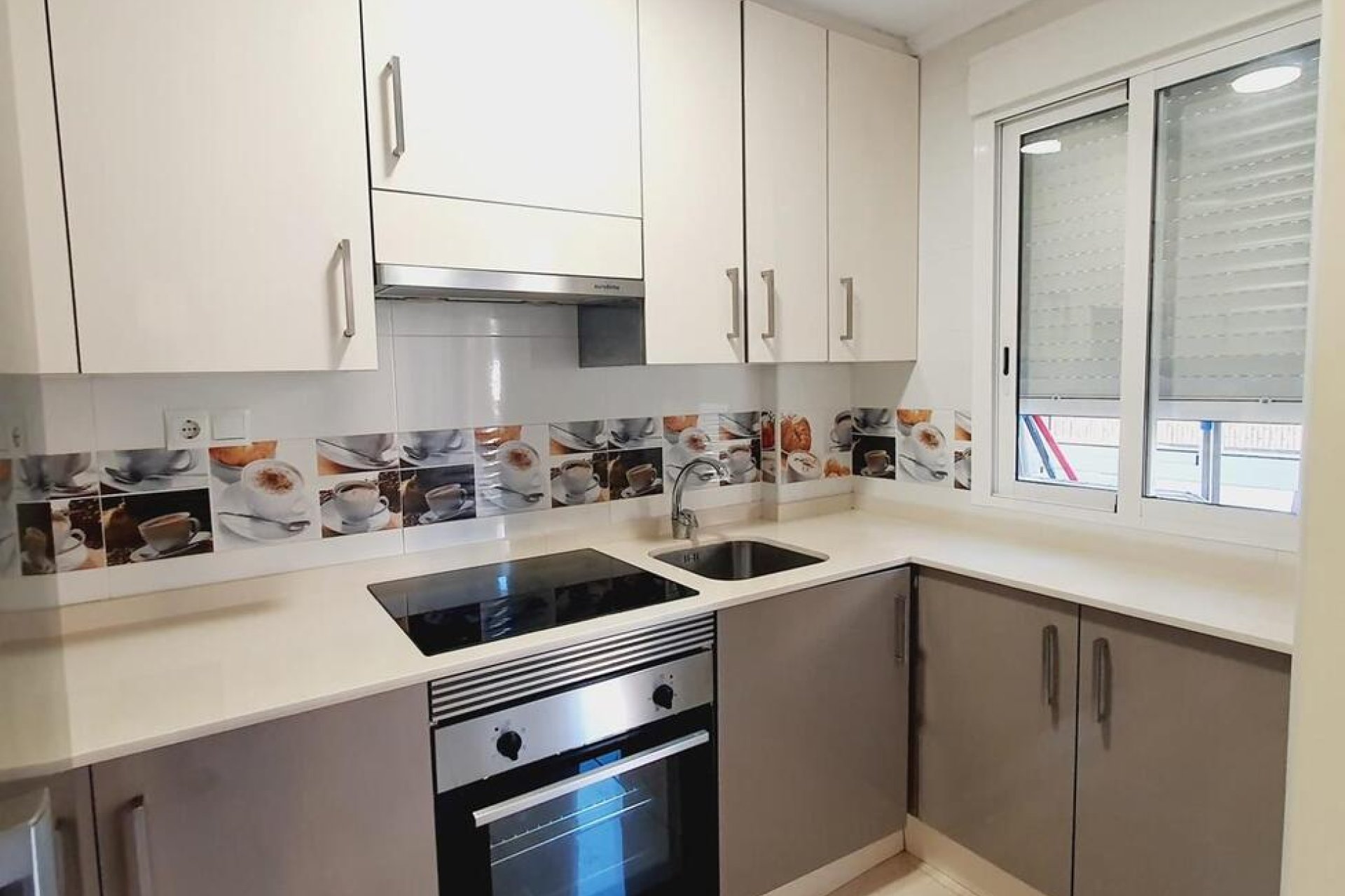 Revente - Appartement -
Torrevieja - Centro