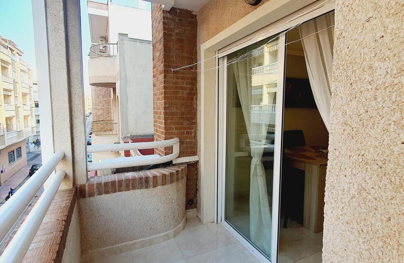 Revente - Appartement -
Torrevieja - Centro