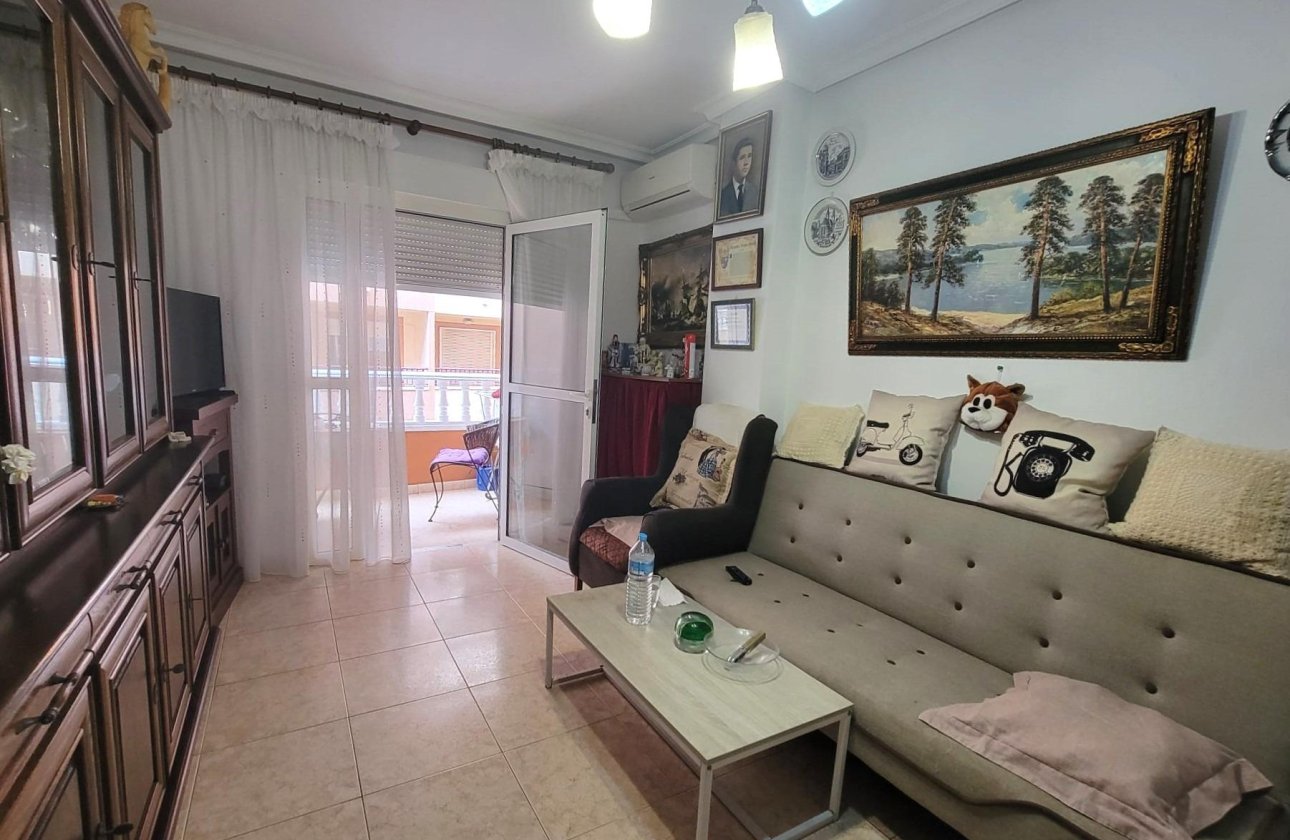 Revente - Appartement -
Torrevieja - Centro