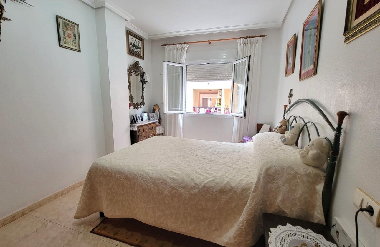 Revente - Appartement -
Torrevieja - Centro