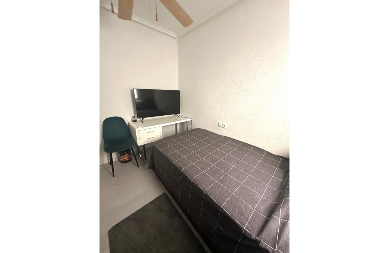 Revente - Appartement -
Torrevieja - Centro