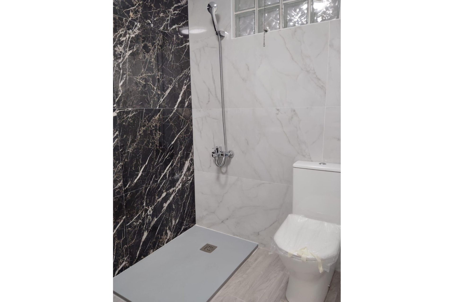 Revente - Appartement -
Torrevieja - Centro