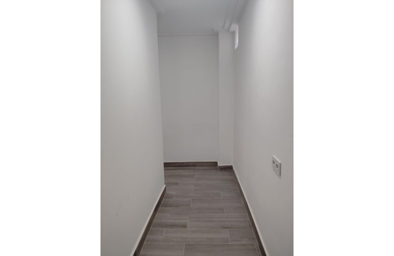 Revente - Appartement -
Torrevieja - Centro