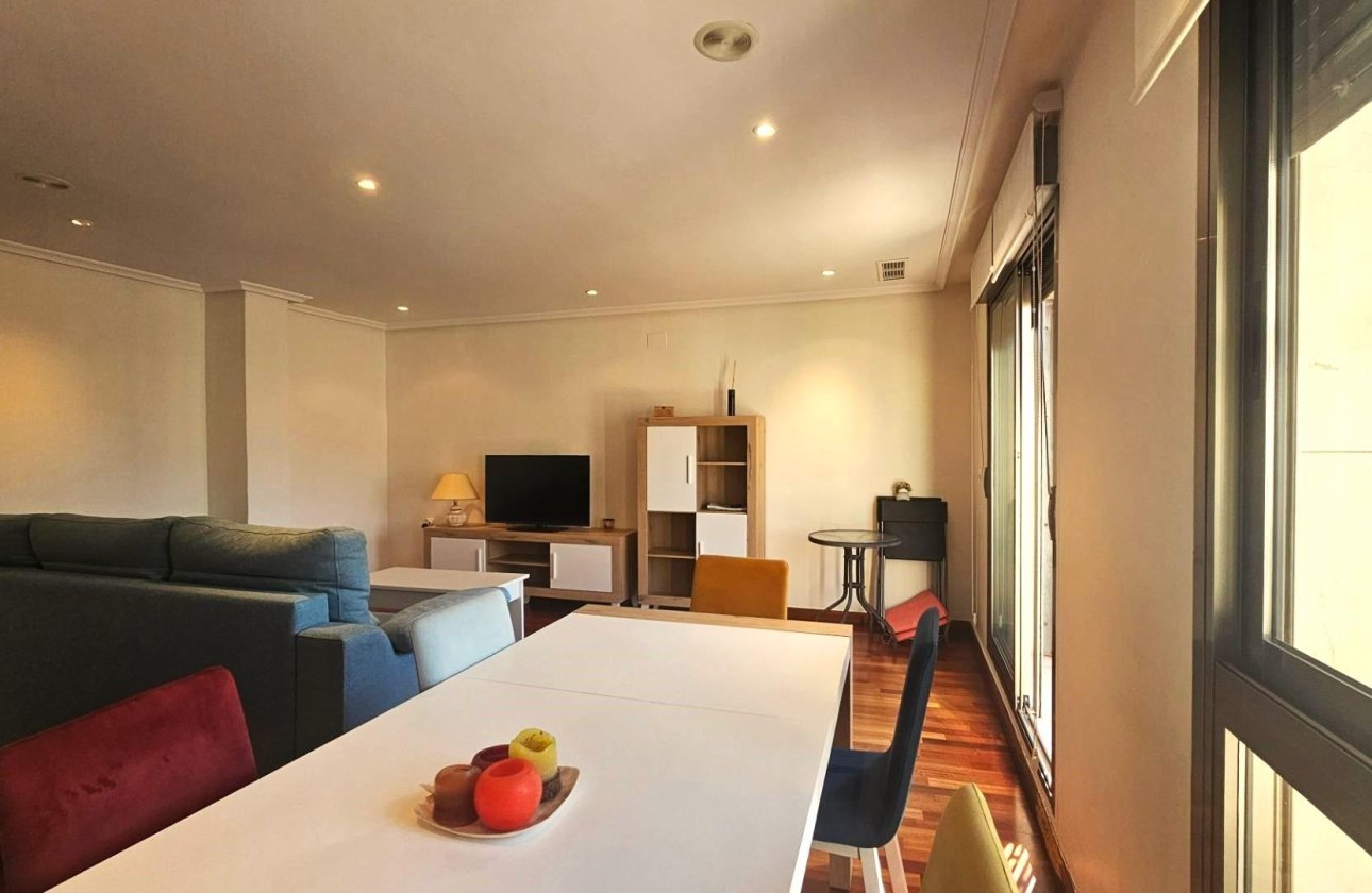 Revente - Appartement -
Torrevieja - Centro