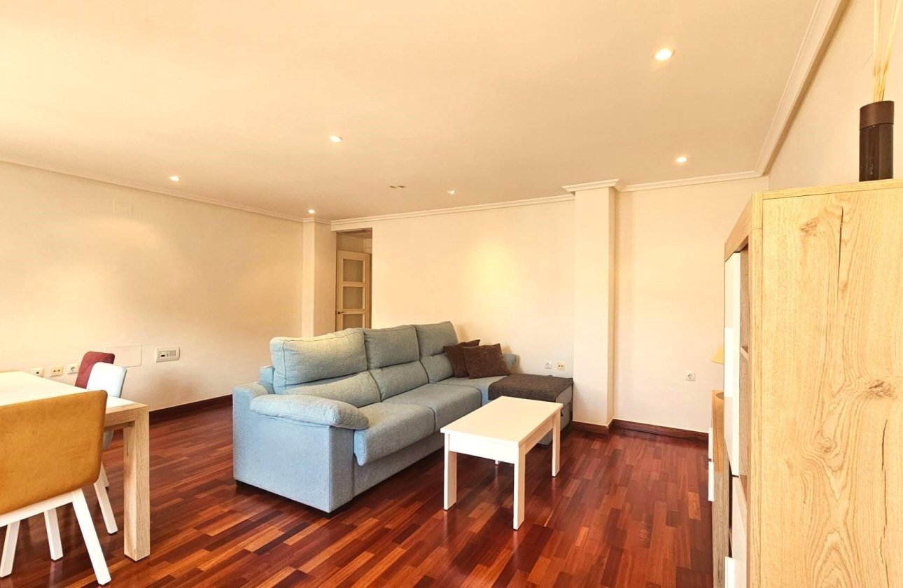 Revente - Appartement -
Torrevieja - Centro