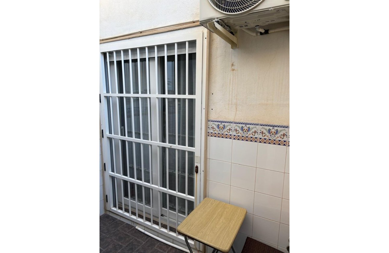 Revente - Appartement -
Torrevieja - Centro