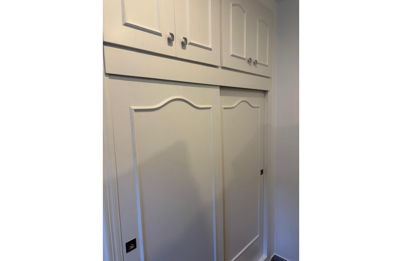 Revente - Appartement -
Torrevieja - Centro