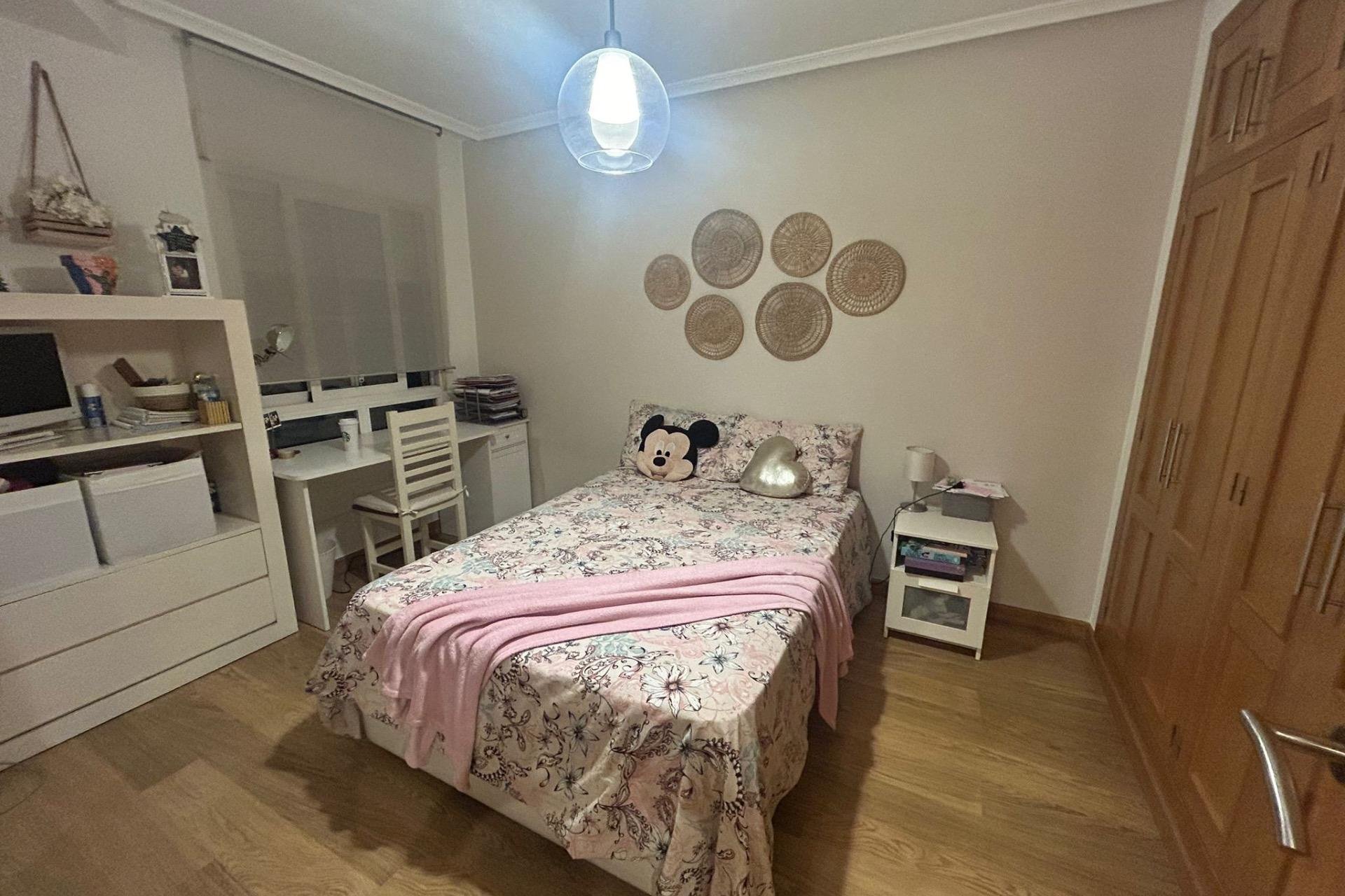 Revente - Appartement -
Torrevieja - Centro