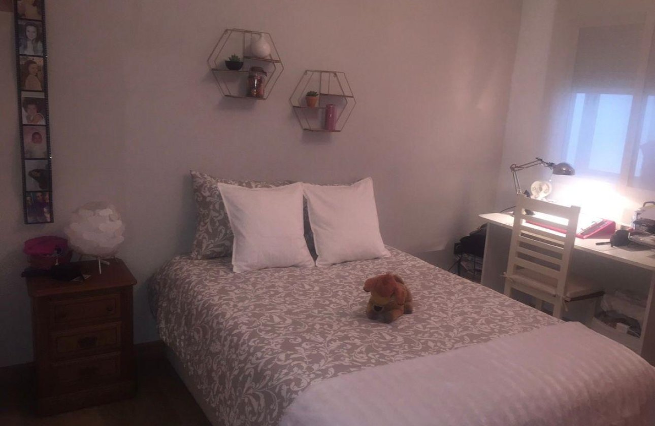 Revente - Appartement -
Torrevieja - Centro