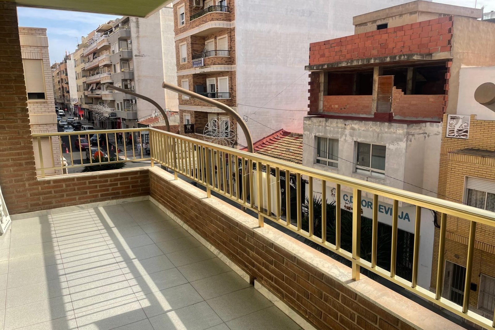 Revente - Appartement -
Torrevieja - Centro