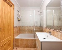 Revente - Appartement -
Torrevieja - Centro