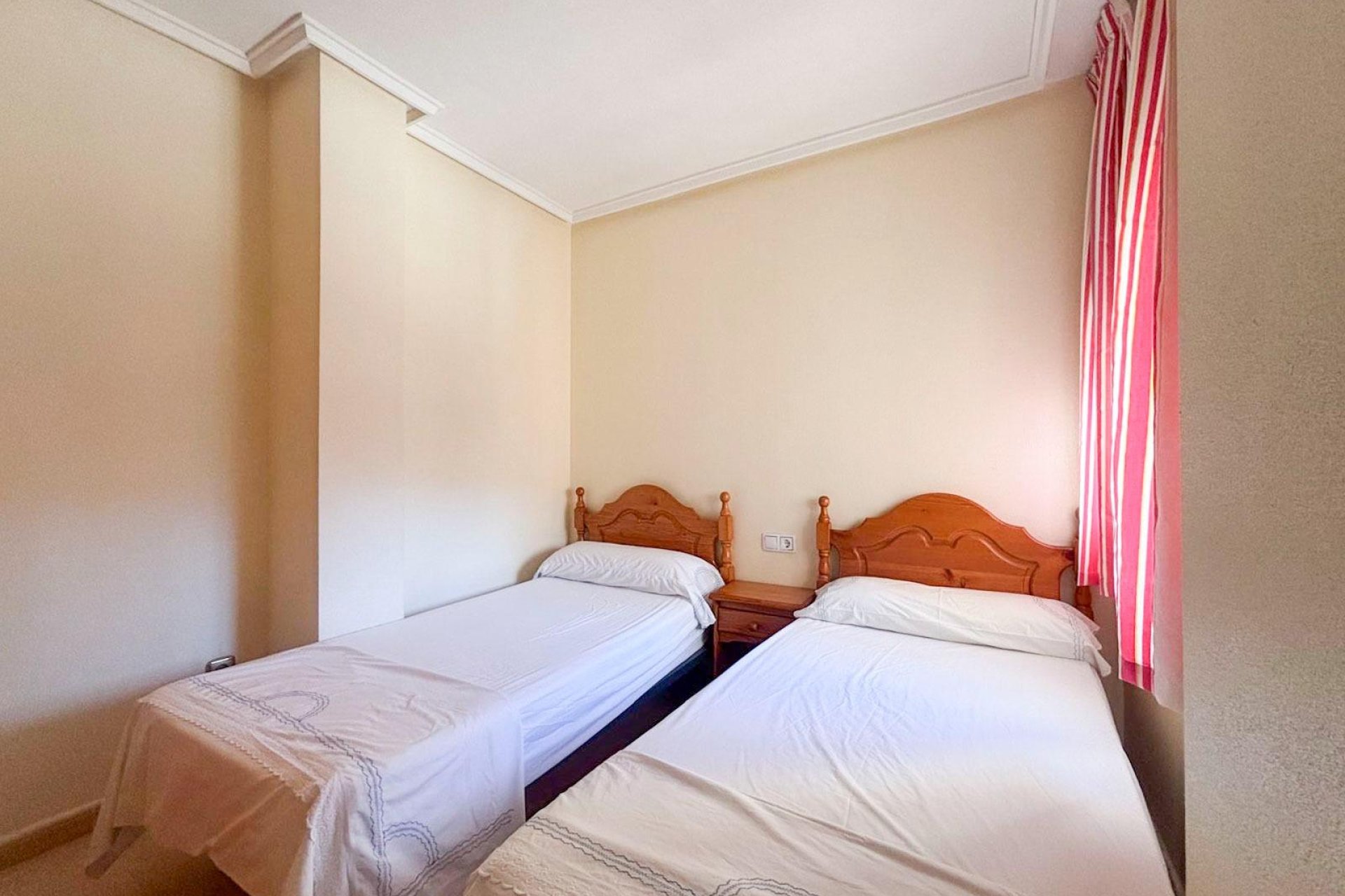 Revente - Appartement -
Torrevieja - Centro